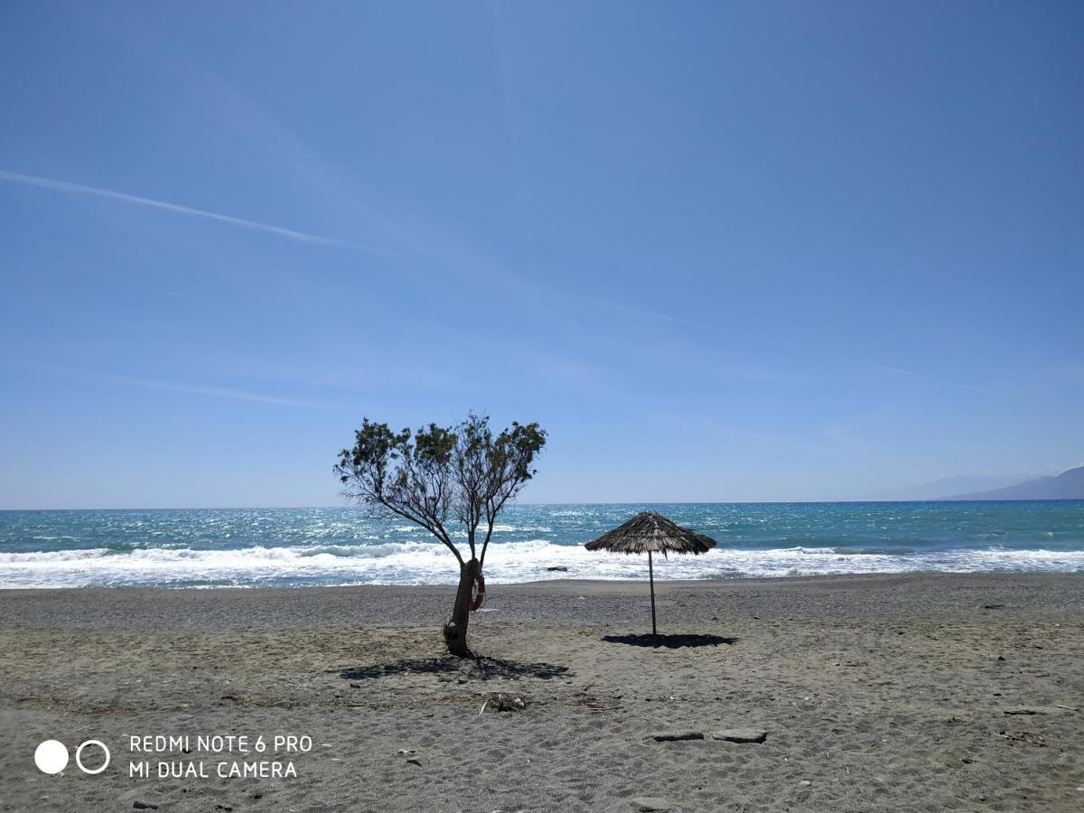 Il Silenzio Villa Magarikari Екстериор снимка